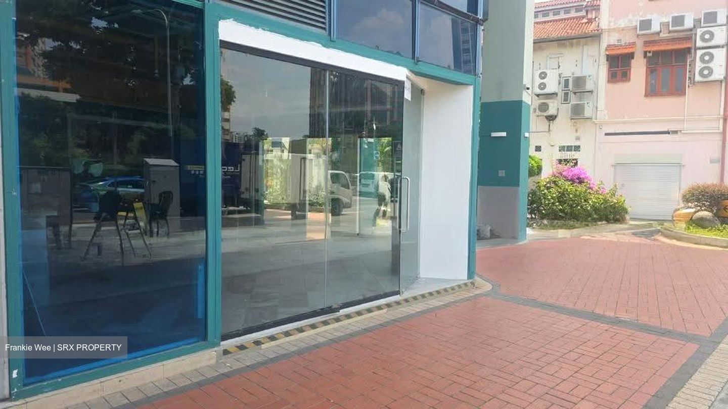 Guillemard Road (D14), Retail #611010361